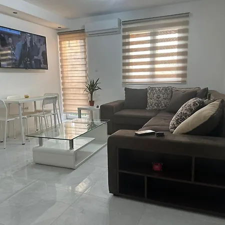 Апартаменты Marash - Stan Na Dan Белград